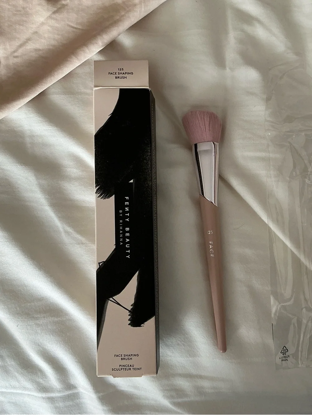 Fenty Beauty Blush Brush in Soft Pink with Rose Metallic Ferrule